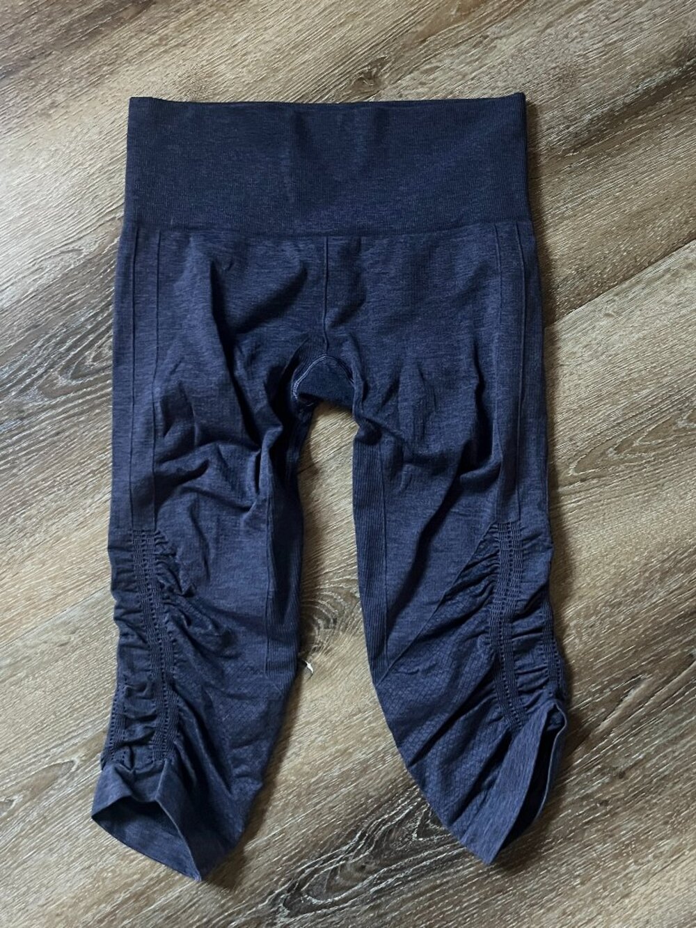 Lululemon in the flow crop leggings size 4